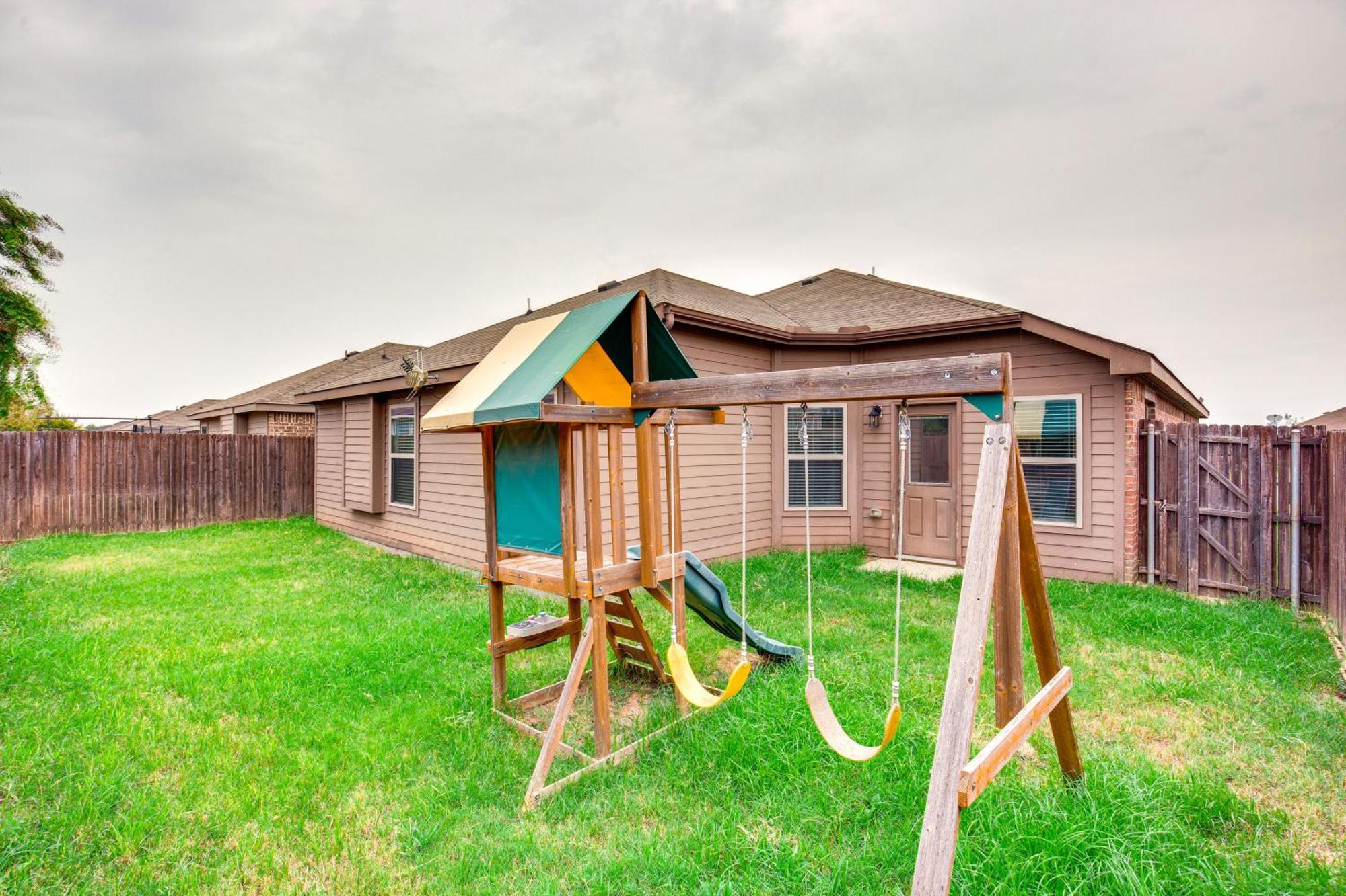 Private Office And Playground Greenville Home Esterno foto